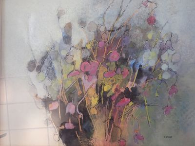une peinture de fleurs dans un vase sur une table