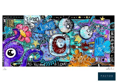 une photo d'une photo d'un mur recouvert de graffitis
