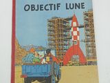 un vieux livre pour enfants racontant les aventures de Tintin et la ligne d'objet