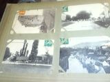 une photo d'une table sur laquelle sont posées des photos de personnes