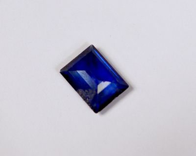 Pierre bleue en taille rectangulaire de 10.