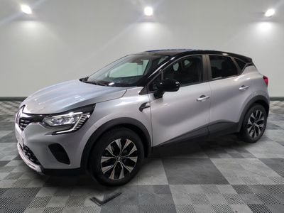 the new renault c - hr suv is shown in a showroom