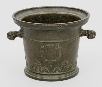 Grand modèle en bronze. Sur un support profilé et légèrement…