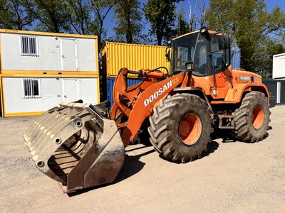 Doosan - Chargeuse Sur Pneus DL …