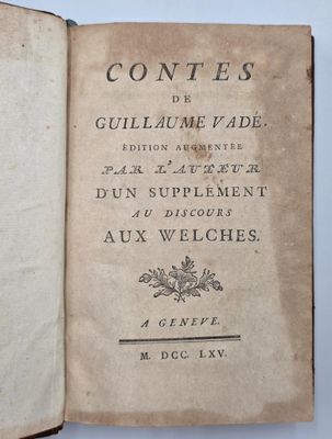 un livre avec un titre posé sur une table