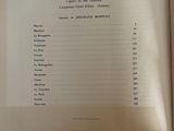 un livre ouvert contenant une liste d'articles