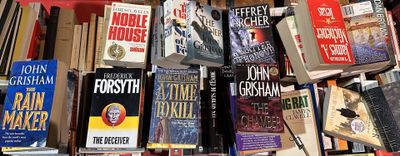 Important ensemble d'ouvrages contemporains brochés en franç…