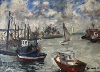 une peinture représentant un bateau dans l'eau avec d'autres bateaux dans l'eau