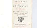 un livre avec l'image d'un oiseau dessus