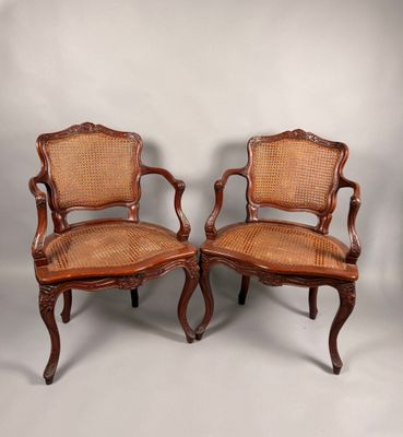 paire de chaises anciennes à dossier en rotin