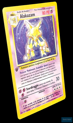 La carte Pokémon comporte l'image d'une étoile jaune.