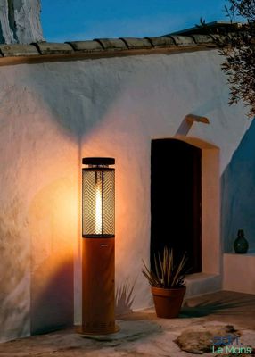 a light that is on outside of a building