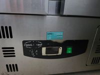 M14: Tour réfrigéré 2 portes en inox avec ouverture sur le d… (photo 2)