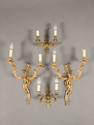applique murale à quatre lumières, avec feuille d'or et bougeoirs