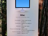 a sign with a picture of a computer on it