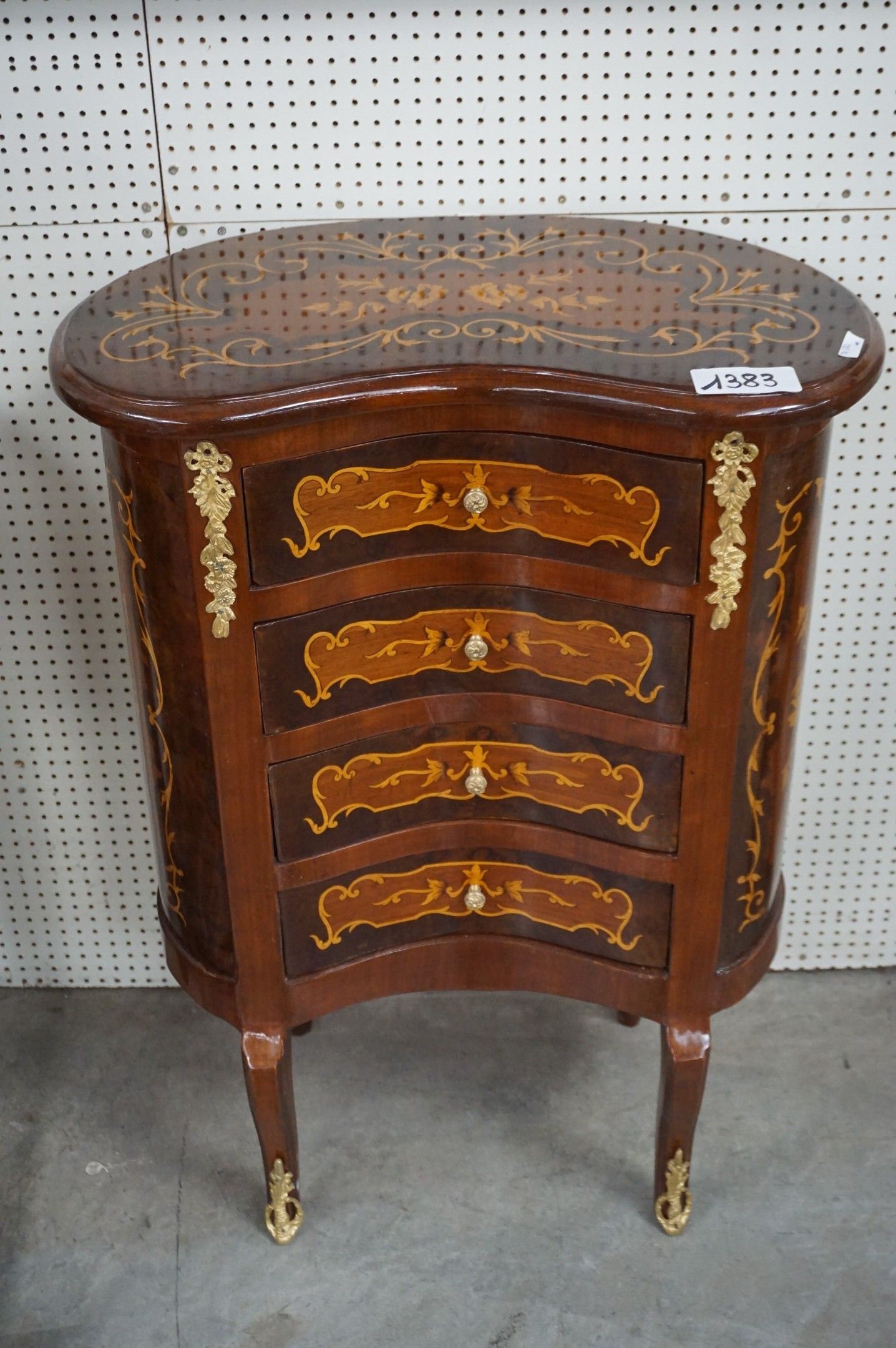 commode en forme de rein en marqueterie - avec 4 tiroirs - H…