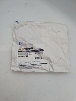 une feuille de papier posée sur une table