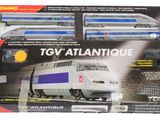 une boîte sur laquelle est représenté un train qui se trouve à l'intérieur de la boîte
