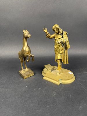 paire de figurines anciennes en laiton représentant un homme et un cheval