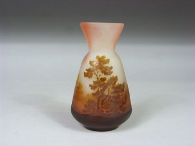 Établissements GALLE (1904-1936) - Vase conique à col évasé …