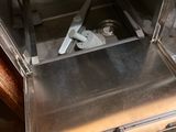 an image of a machine that is sitting on the floor