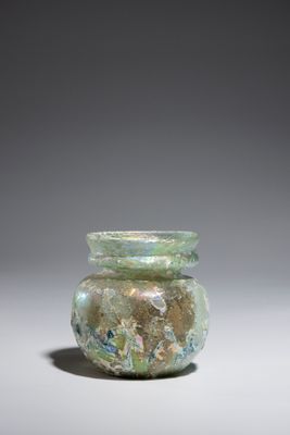 BALSAMAIRE Verre bleu-vert H. 9 .5 x Diam. 7.7 cm ( 3 ³/4 x …