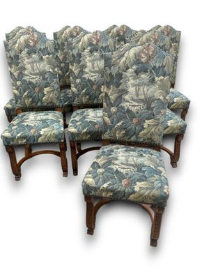 Suite de huit chaises de style Louis XIV