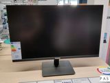 une photo d'un écran d'ordinateur exposé dans un magasin