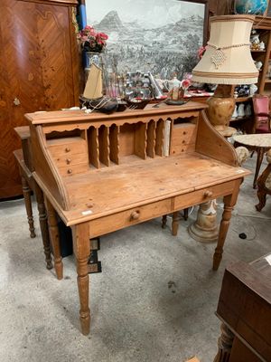 Bureau à gradin en sapin