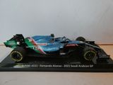 une photo d'une maquette de voiture de course