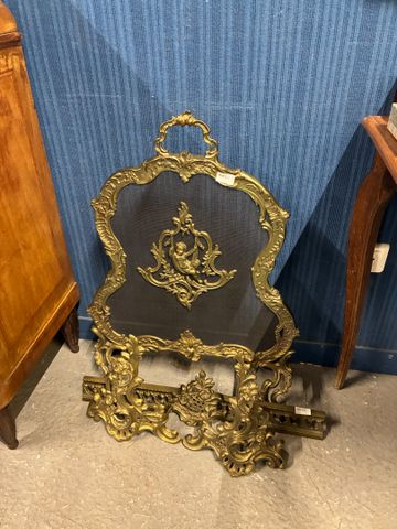 Charles CASIER : Ensemble de cheminée en bronze doré époque Napol