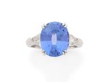 une bague en tanzanite et diamants