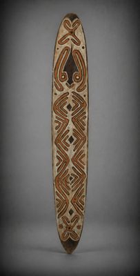 une image représentant un skateboard en bois orné d'un motif