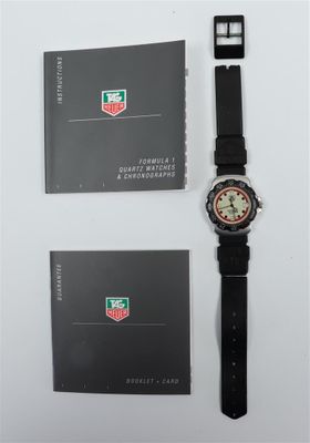 Une montre de plongée TAG HEUER 200m. - Photo 1