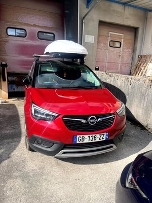VP OPEL CROSSLAND Immatriculé GB-136-ZZ