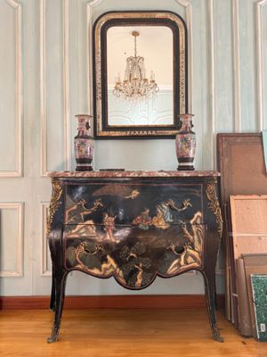 Commode de style Louis XV en laque façon Coromandel L 110 x …