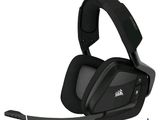 Le casque de jeu Corsage est équipé d'un microphone et d'écouteurs intégrés.