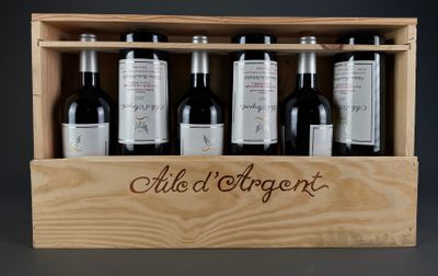 six bouteilles de vin dans un coffret en bois