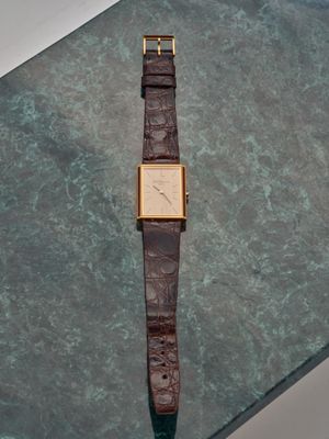 ST DUPONT Montre en plaqué or et laque de chine à mouvement …