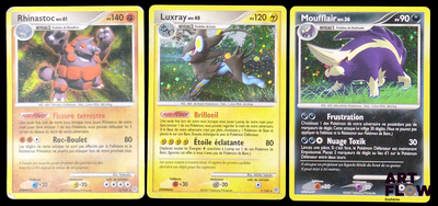 Trois cartes Pokémon sont représentées en ligne sur un fond noir