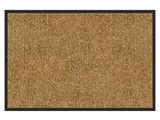 un paillasson marron avec une bordure noire sur fond blanc