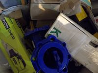 1/2 Palette BRICOLAGE / OUTILLAGE / PLOMBERIE / AUTOMOBILE -… (photo 2)