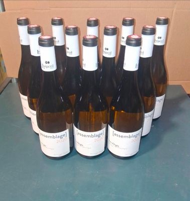 bouteilles de vin blanc