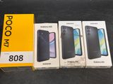 trois cartons de Samsung Galaxy A8s et un carton de Samsung A8s