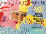 une couverture de magazine sur laquelle figure le visage d'une femme