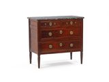 une image d'une commode avec un plateau en marbre
