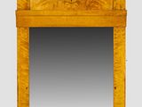 une image représentant un miroir avec un cadre en bois