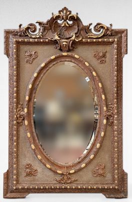 a picture of a mirror with a gold frame