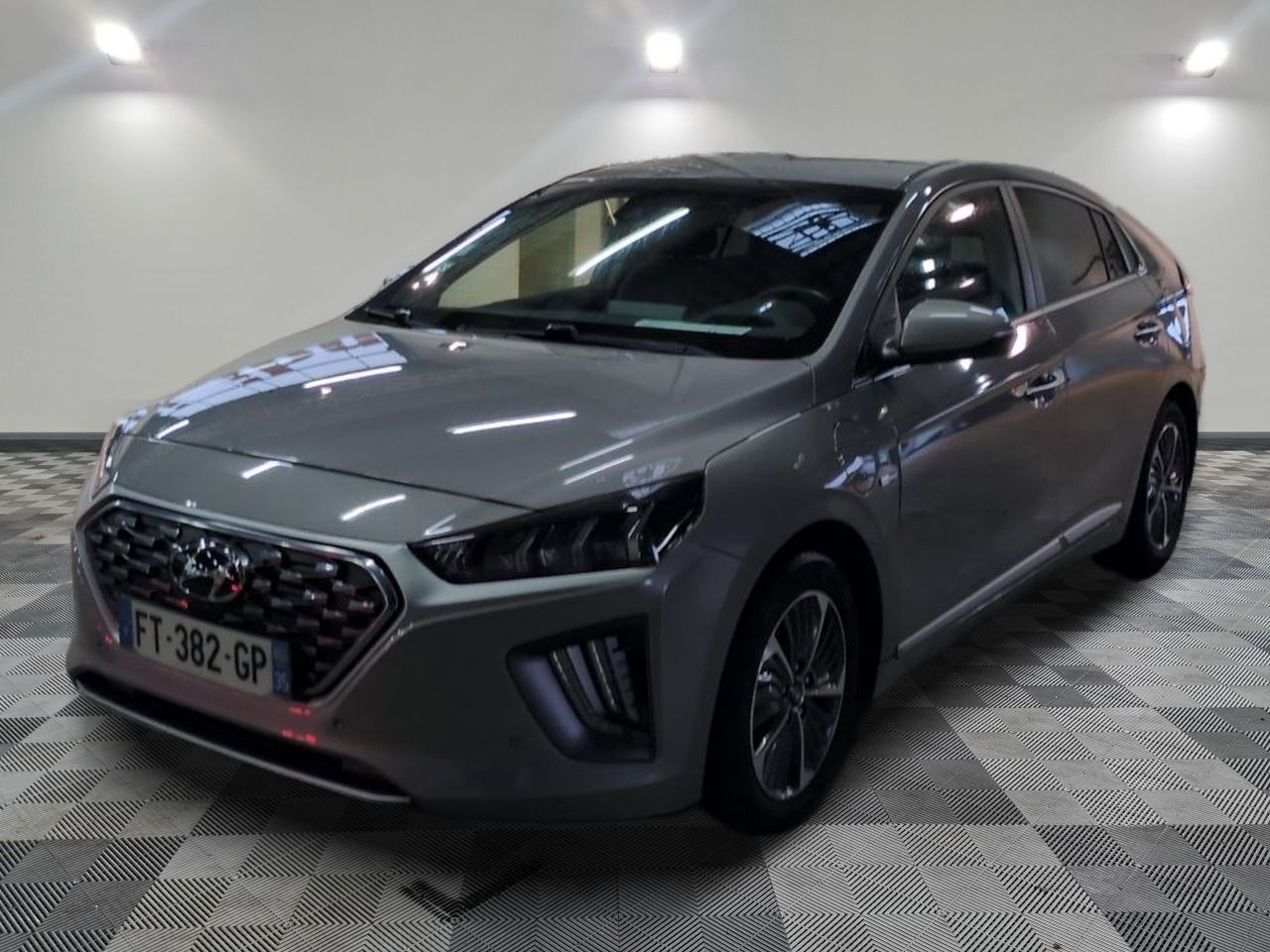 HYUNDAI - IONIQ PLUG-IN 141 CH CREATIVE - EE - Mise en servi…