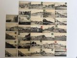 de nombreuses photos de personnes accrochées au mur de cette pièce